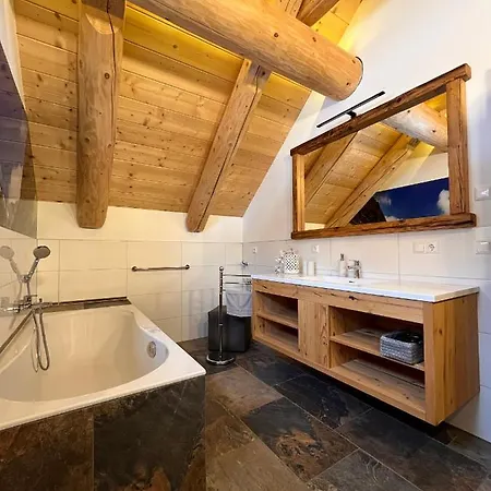 Almzauber - Haus Enzian Inkl Infrarotliegen * Hochrindl