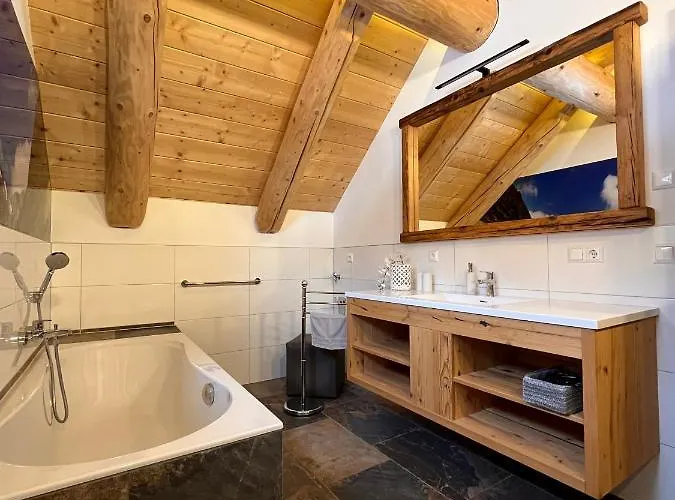 Almzauber - Haus Enzian Inkl Infrarotliegen * Hochrindl